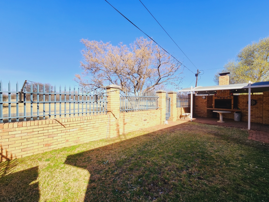 4 Bedroom Property for Sale in Heilige Akker North West